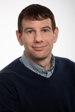 Headshot of Aaron Campigotto