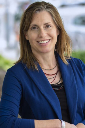 Headshot of Laura Janzen