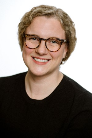 Headshot of Tanya Donovan