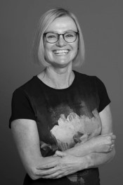 Headshot of Alison Dodds