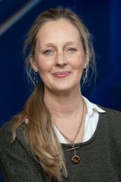 Headshot of Deborah Tomlinson